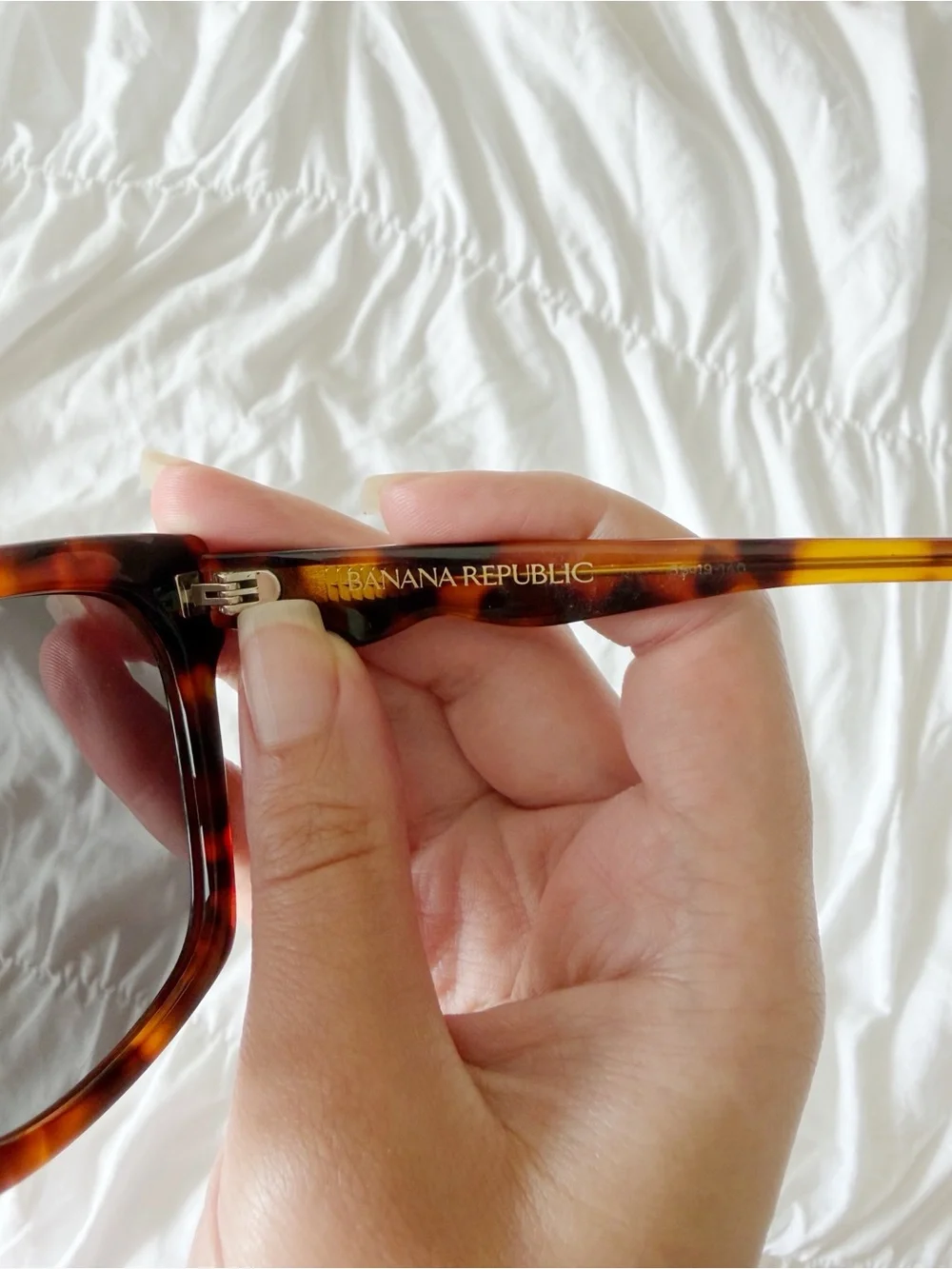 BANANA REPUBLIC Tortoise Shell Sunglasses
